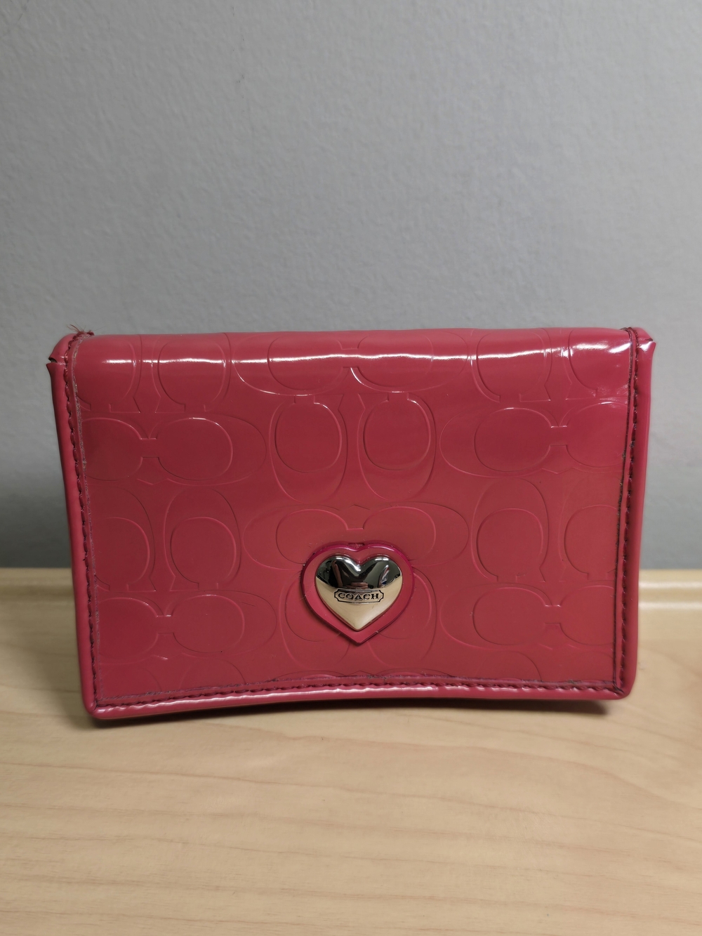COACH Pink Patent Leather Card Wallet  ID Case Heart Logo *Mild Wear -pls READ*